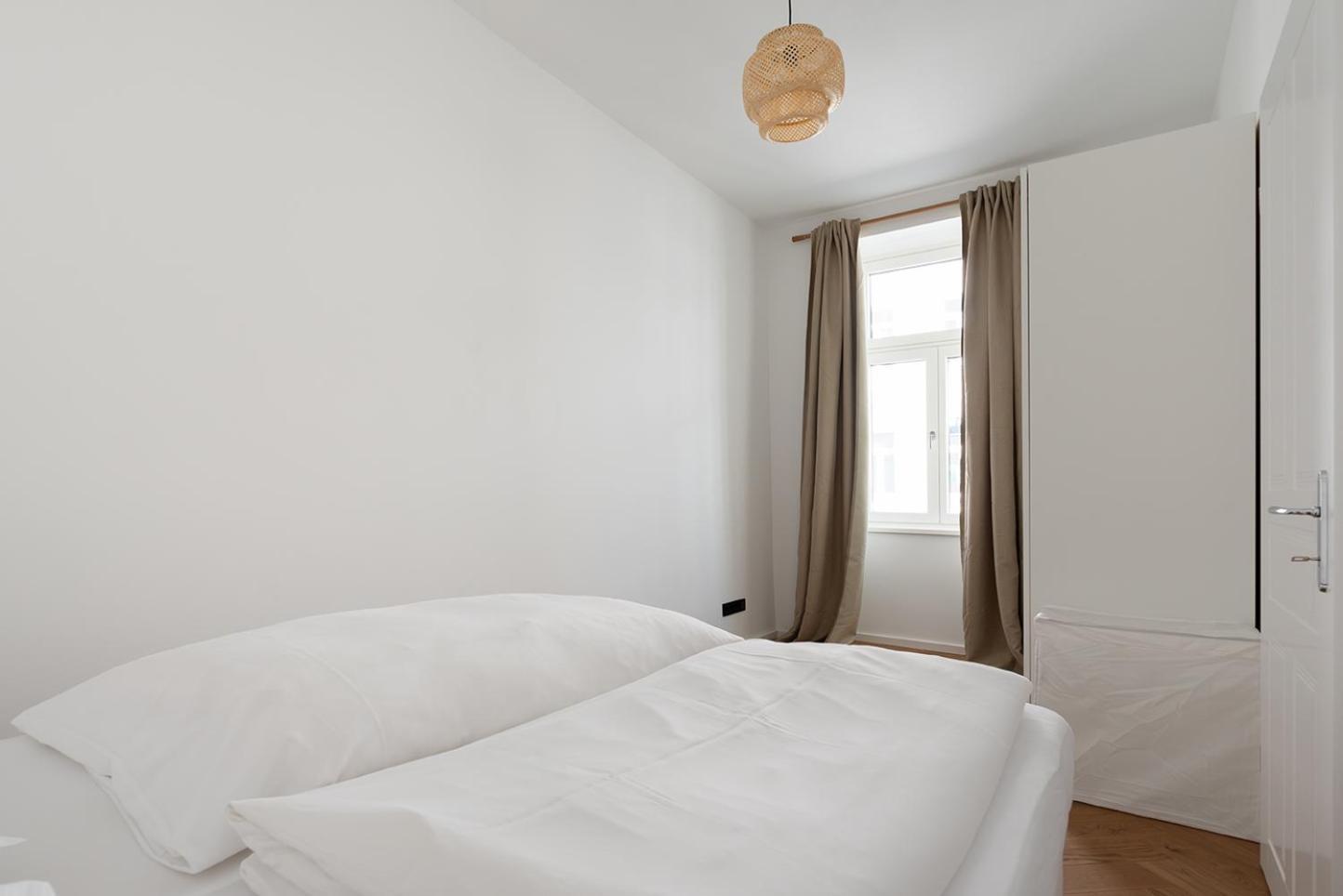 Modern Wohnen Im Renovierten Stil-altbau * Wenen