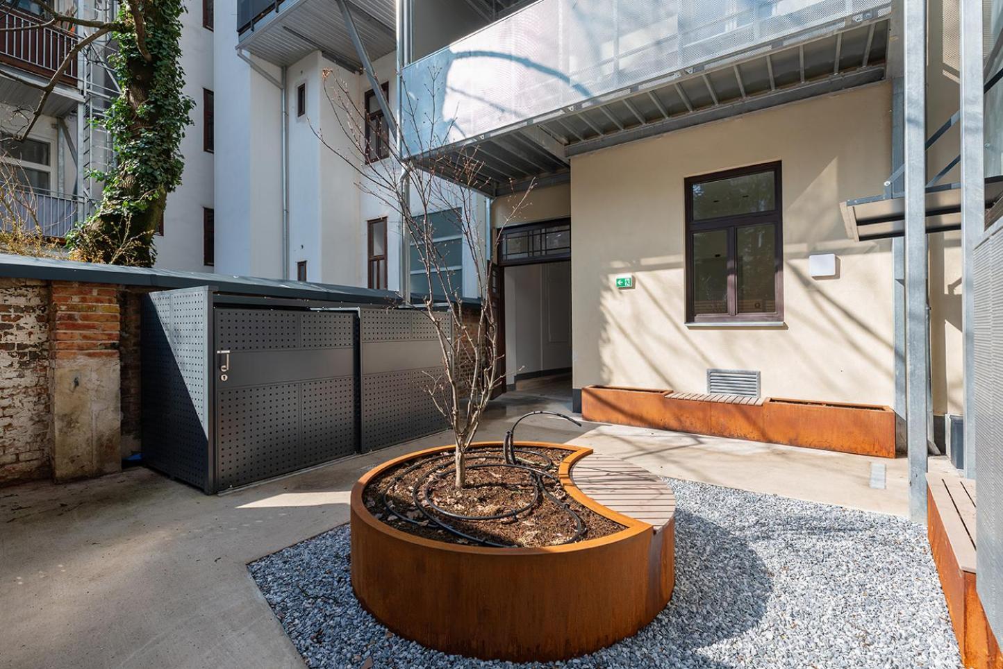 Modern Wohnen Im Renovierten Stil-altbau * Wenen